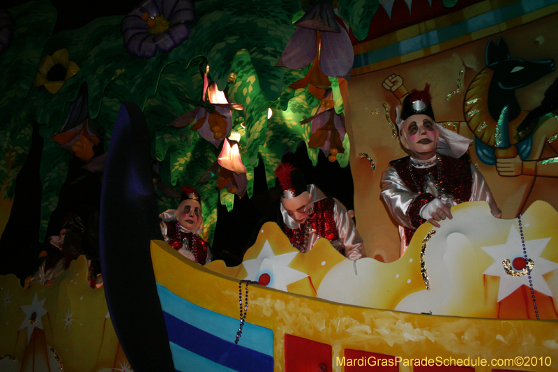 Krewe-of-Hermes-2010-Mardi-Gras-New-Orleans-6002