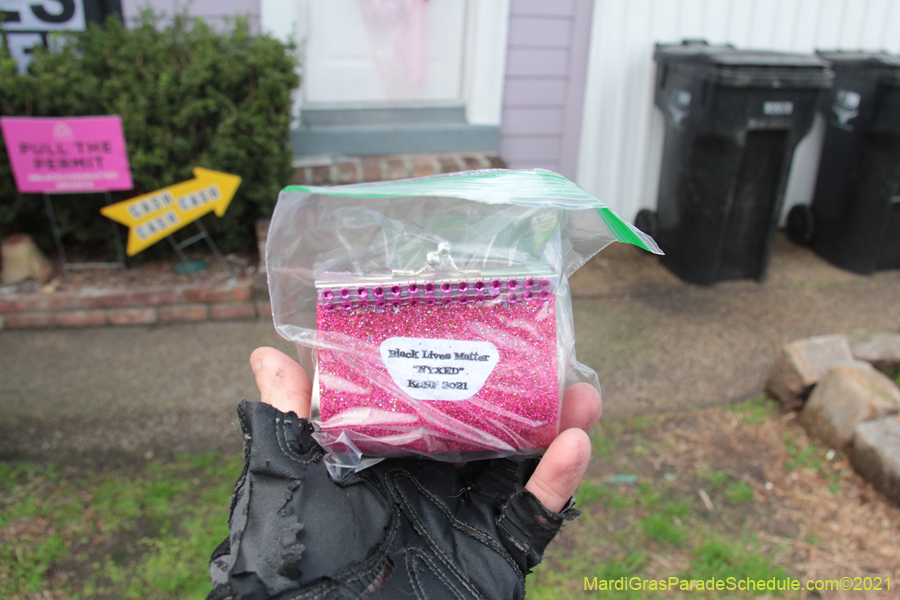 Krewe-of-House-Floats-02661-Audubon-Riverside-2021