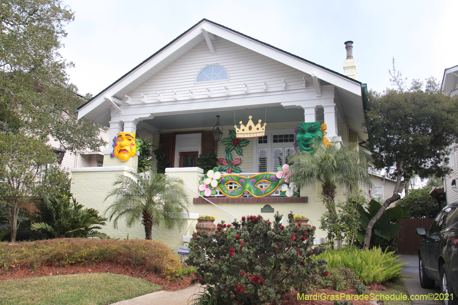 Krewe-of-House-Floats-03377-Broadmore-Fontainebleau-2021