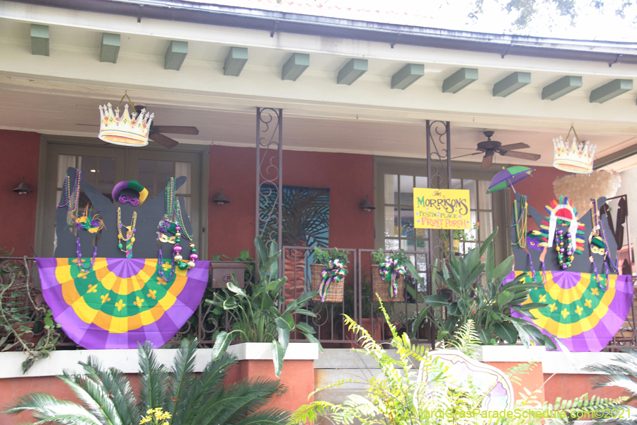 Krewe-of-House-Floats-03379-Broadmore-Fontainebleau-2021