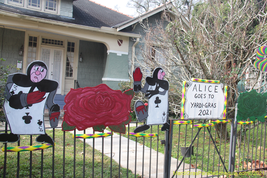 Krewe-of-House-Floats-03383-Broadmore-Fontainebleau-2021