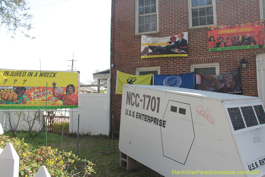 Krewe-of-House-Floats-03388-Broadmore-Fontainebleau-2021