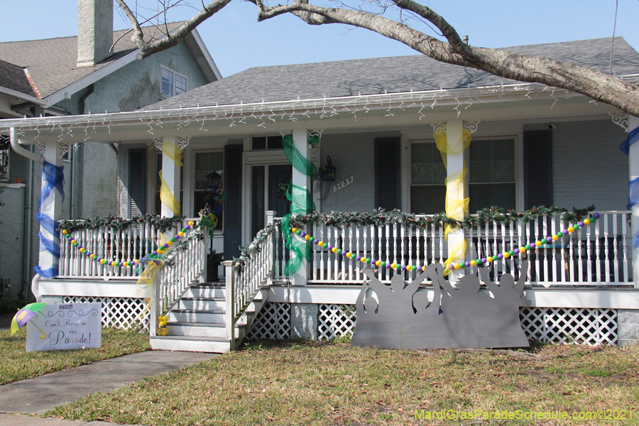 Krewe-of-House-Floats-03404-Broadmore-Fontainebleau-2021