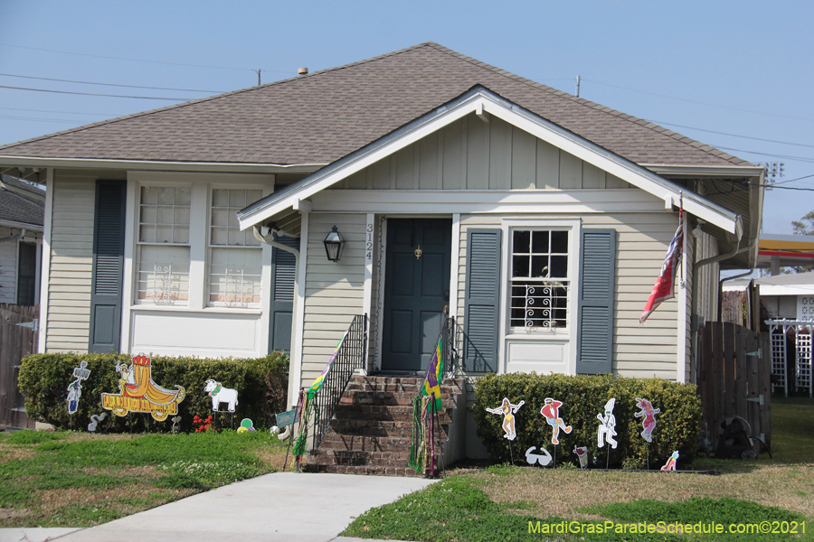 Krewe-of-House-Floats-03408-Broadmore-Fontainebleau-2021