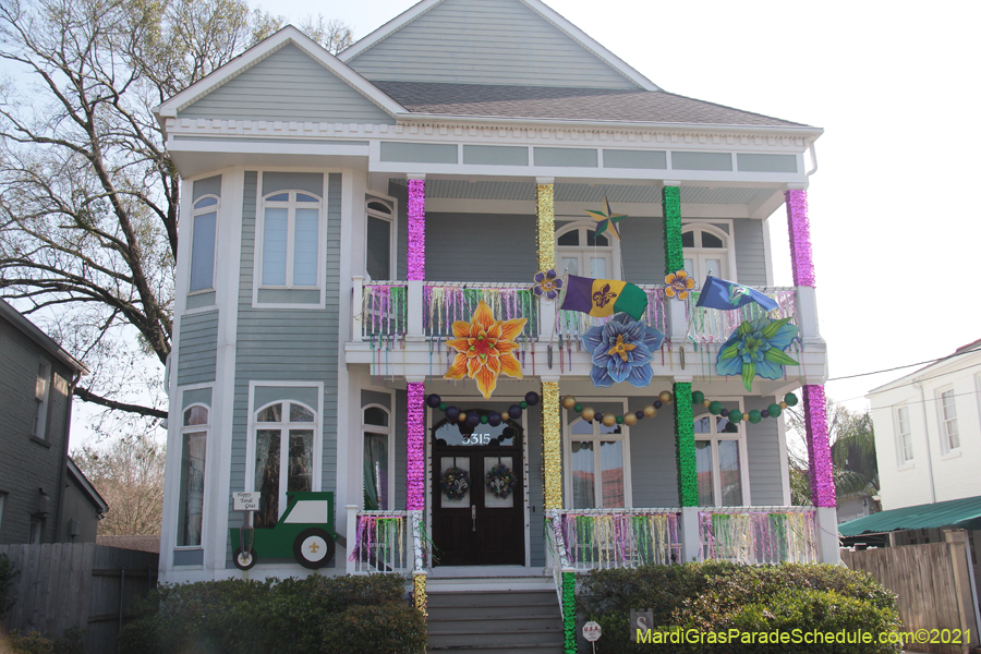 Krewe-of-House-Floats-03418-Broadmore-Fontainebleau-2021