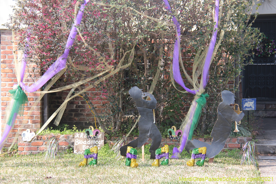 Krewe-of-House-Floats-03420-Broadmore-Fontainebleau-2021