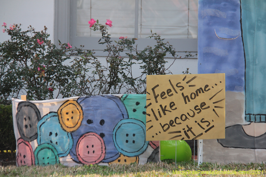 Krewe-of-House-Floats-03426-Broadmore-Fontainebleau-2021