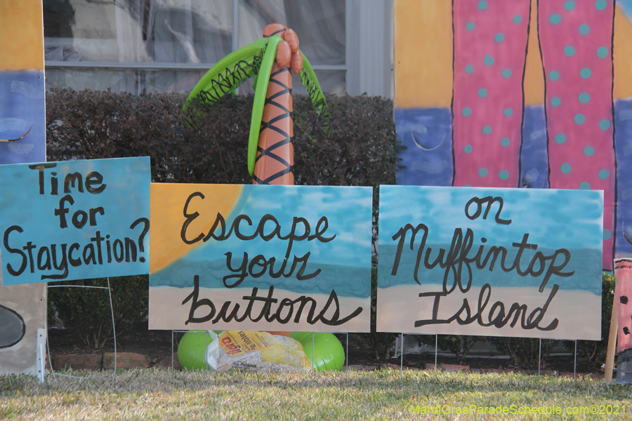 Krewe-of-House-Floats-03427-Broadmore-Fontainebleau-2021