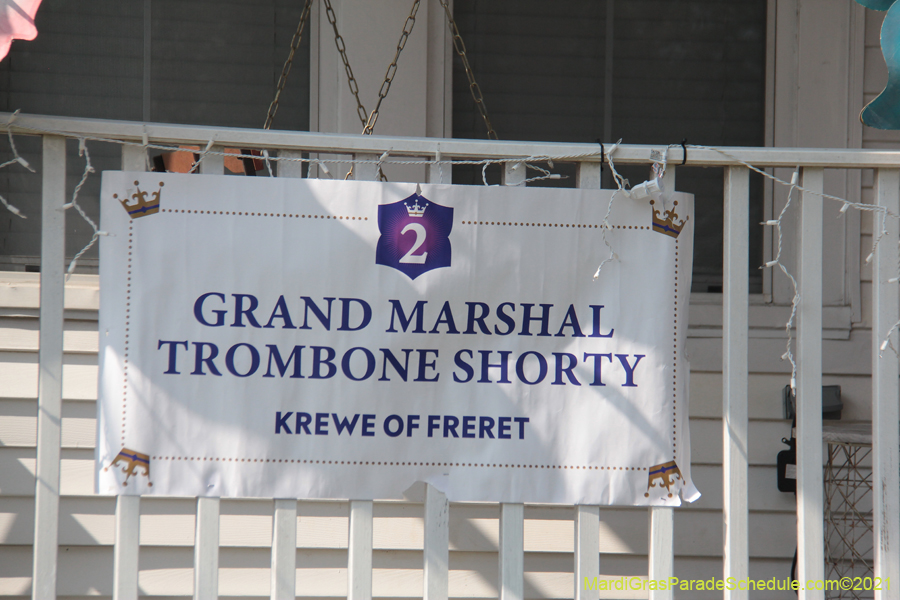 Krewe-of-House-Floats-03433-Broadmore-Fontainebleau-2021