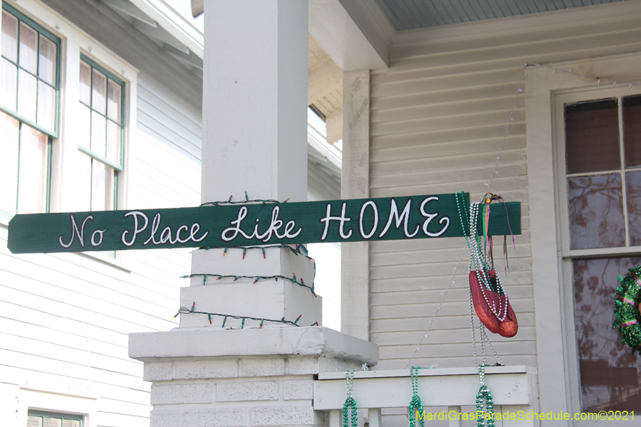 Krewe-of-House-Floats-03438-Broadmore-Fontainebleau-2021