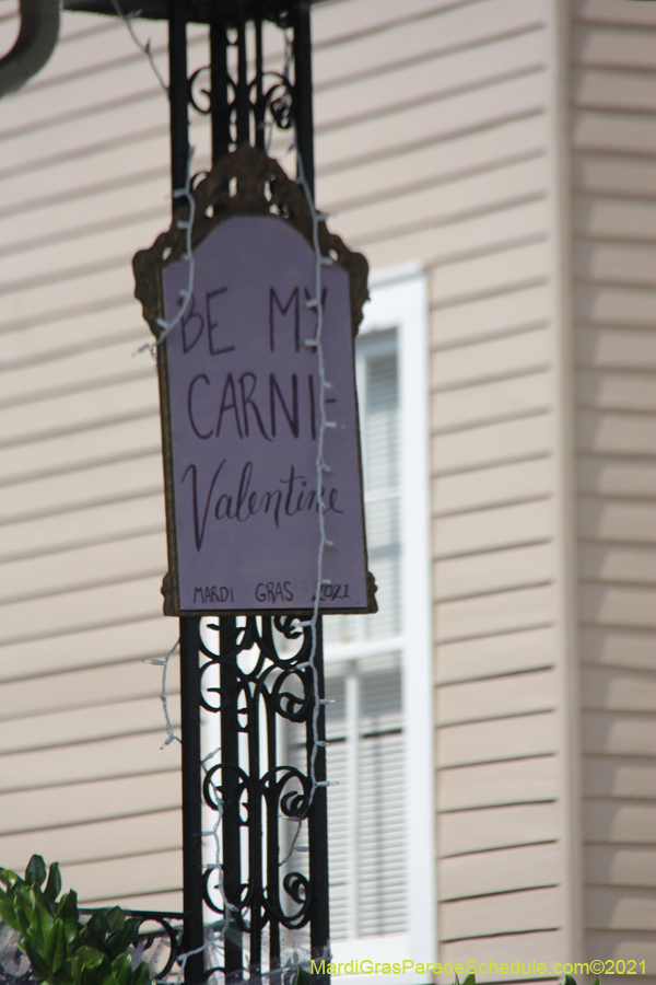 Krewe-of-House-Floats-03454-Broadmore-Fontainebleau-2021