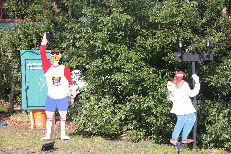 Krewe-of-House-Floats-03467-Broadmore-Fontainebleau-2021