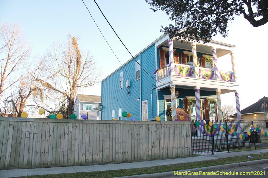 Krewe-of-House-Floats-00817-Central-City