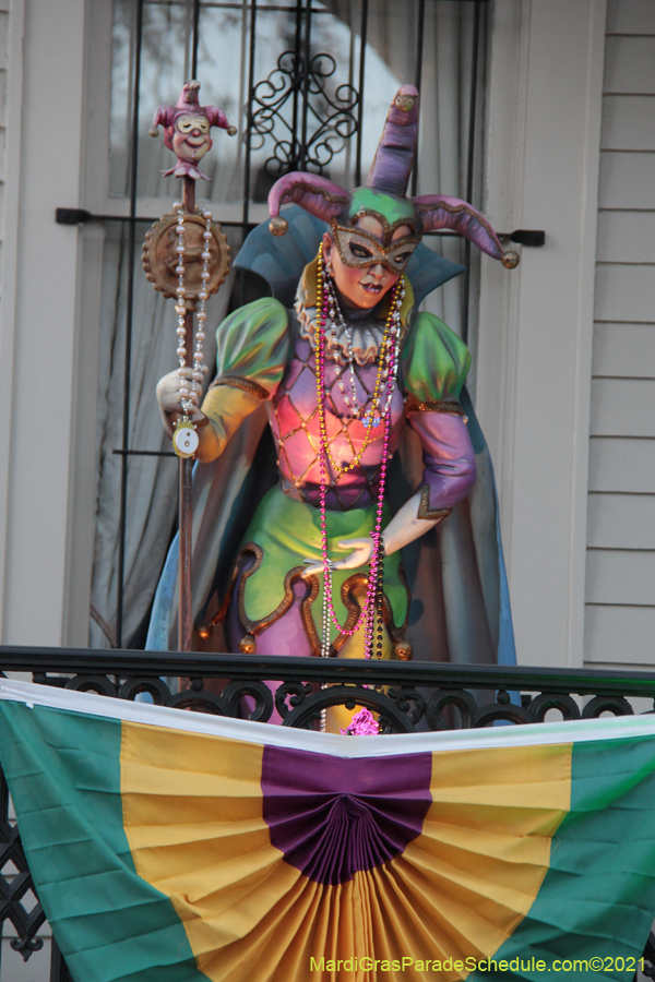 Krewe-of-House-Floats-00839-Central-City