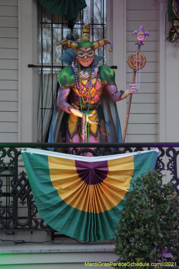 Krewe-of-House-Floats-00841-Central-City