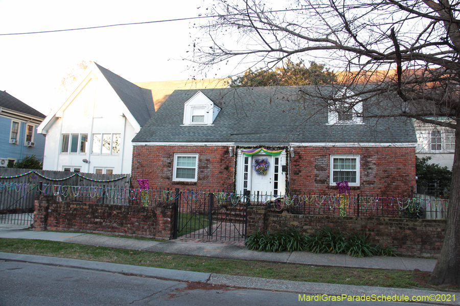 Krewe-of-House-Floats-00843-Central-City