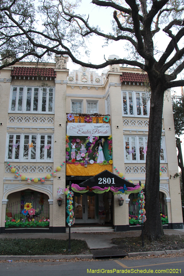 Krewe-of-House-Floats-00847-Central-City