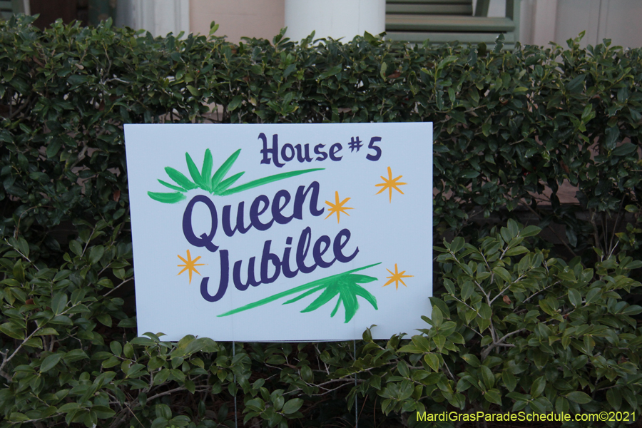 Krewe-of-House-Floats-00862-Central-City