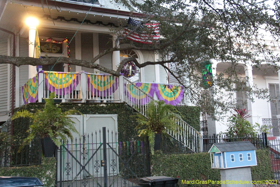 Krewe-of-House-Floats-00878-Central-City