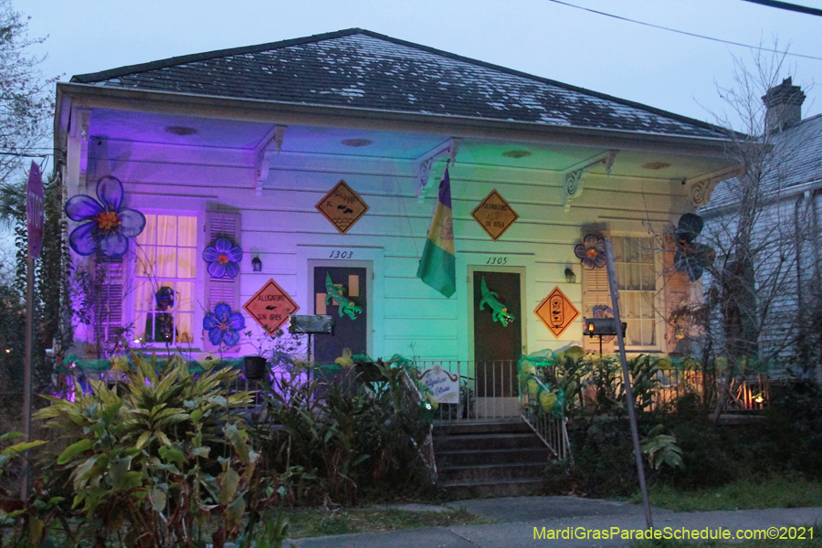 Krewe-of-House-Floats-03178-Fairgrounds-Bayou-St-John-2021