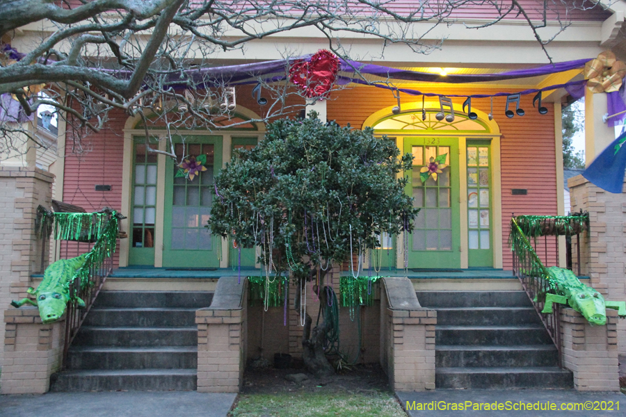 Krewe-of-House-Floats-03180-Fairgrounds-Bayou-St-John-2021