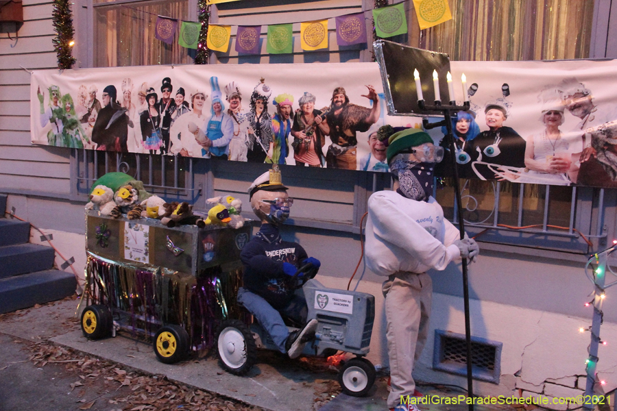 Krewe-of-House-Floats-03184-Fairgrounds-Bayou-St-John-2021