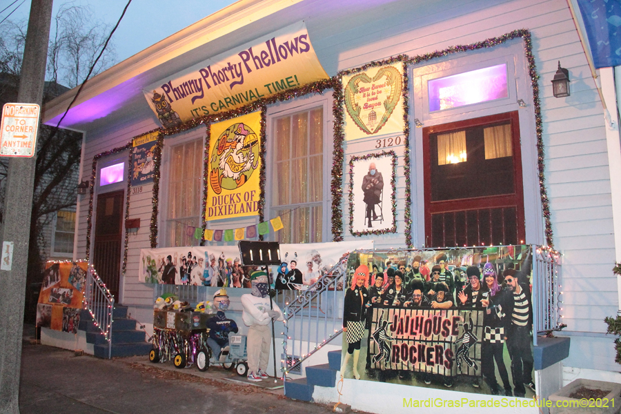 Krewe-of-House-Floats-03189-Fairgrounds-Bayou-St-John-2021