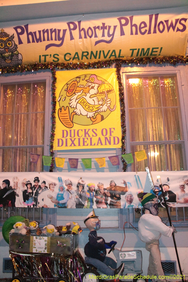 Krewe-of-House-Floats-03191-Fairgrounds-Bayou-St-John-2021