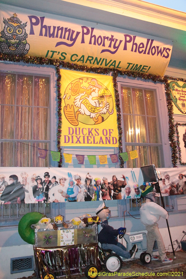 Krewe-of-House-Floats-03193-Fairgrounds-Bayou-St-John-2021