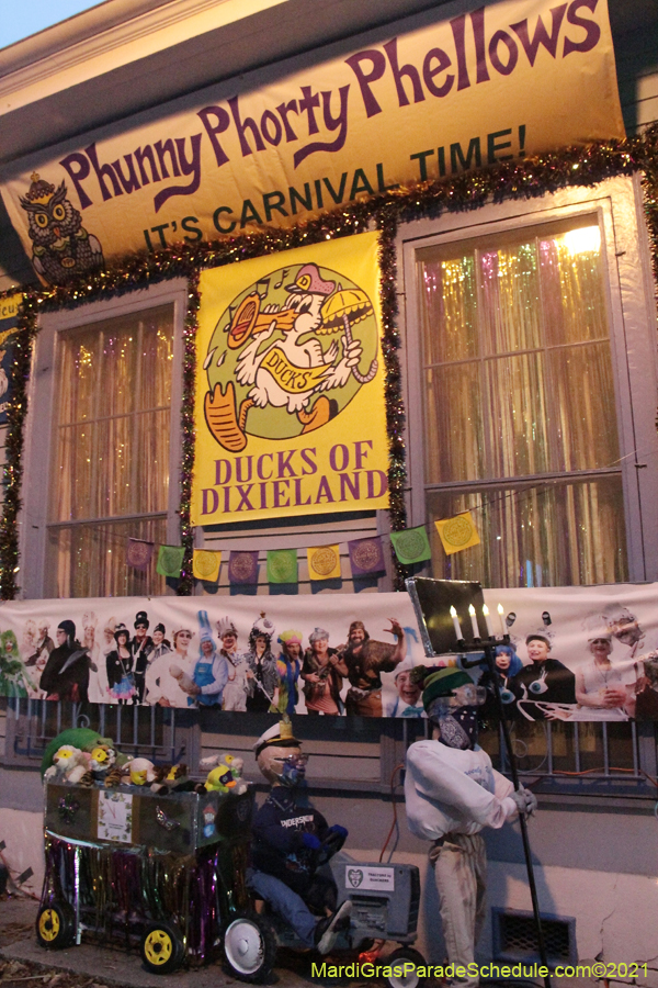 Krewe-of-House-Floats-03194-Fairgrounds-Bayou-St-John-2021
