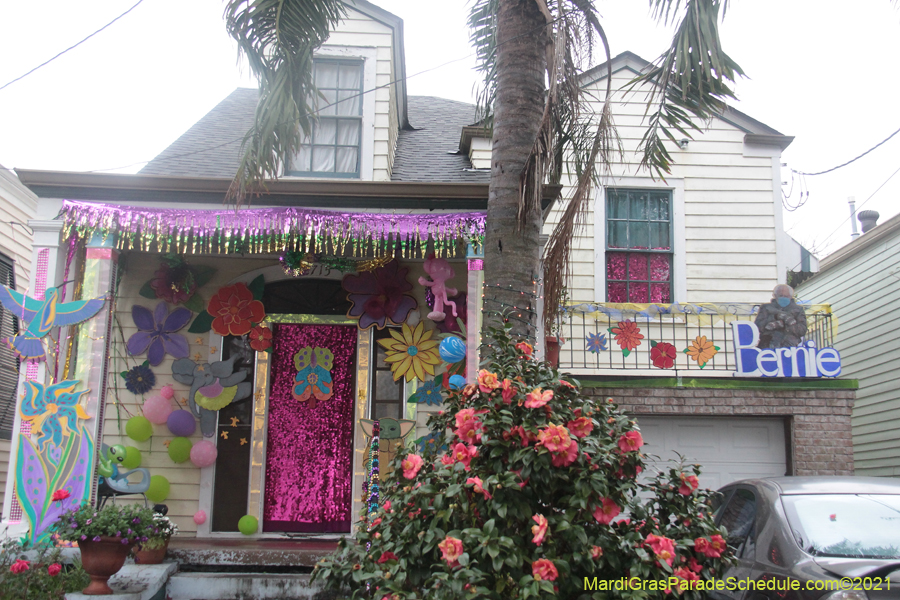 Krewe-of-House-Floats-03197-Fairgrounds-Bayou-St-John-2021