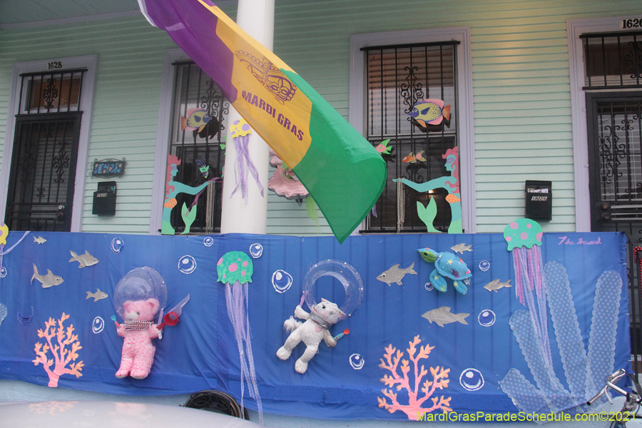 Krewe-of-House-Floats-03201-Fairgrounds-Bayou-St-John-2021