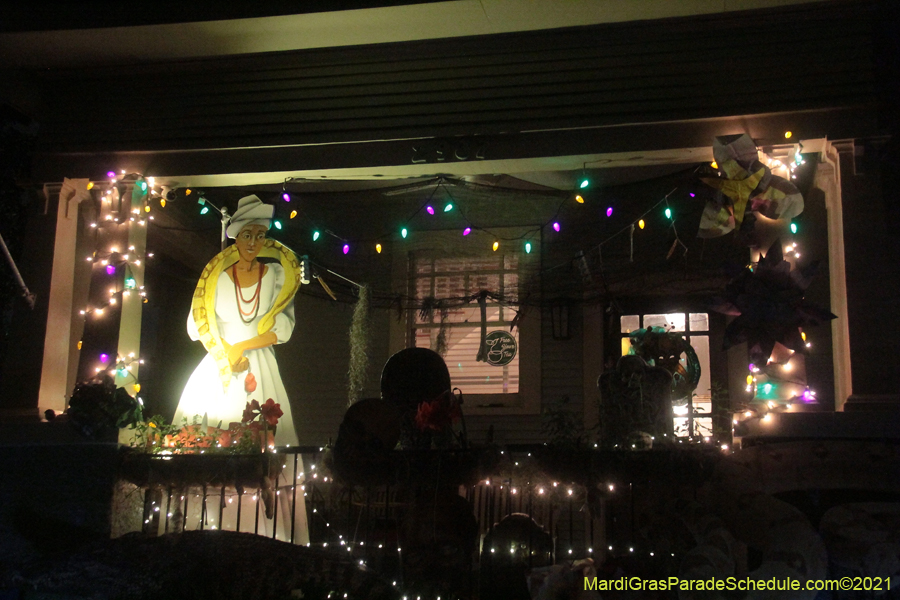 Krewe-of-House-Floats-03239-Fairgrounds-Bayou-St-John-2021
