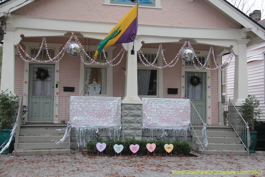 Krewe-of-House-Floats-03252-Fairgrounds-Bayou-St-John-2021