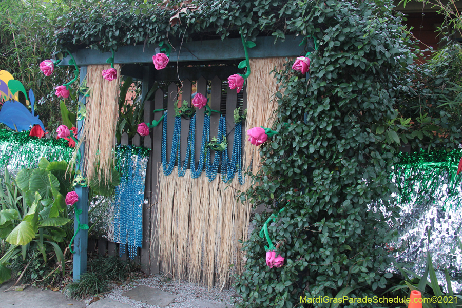 Krewe-of-House-Floats-03255-Fairgrounds-Bayou-St-John-2021