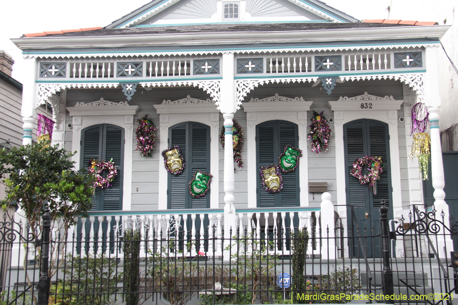 Krewe-of-House-Floats-03977-French-Quarter-2021