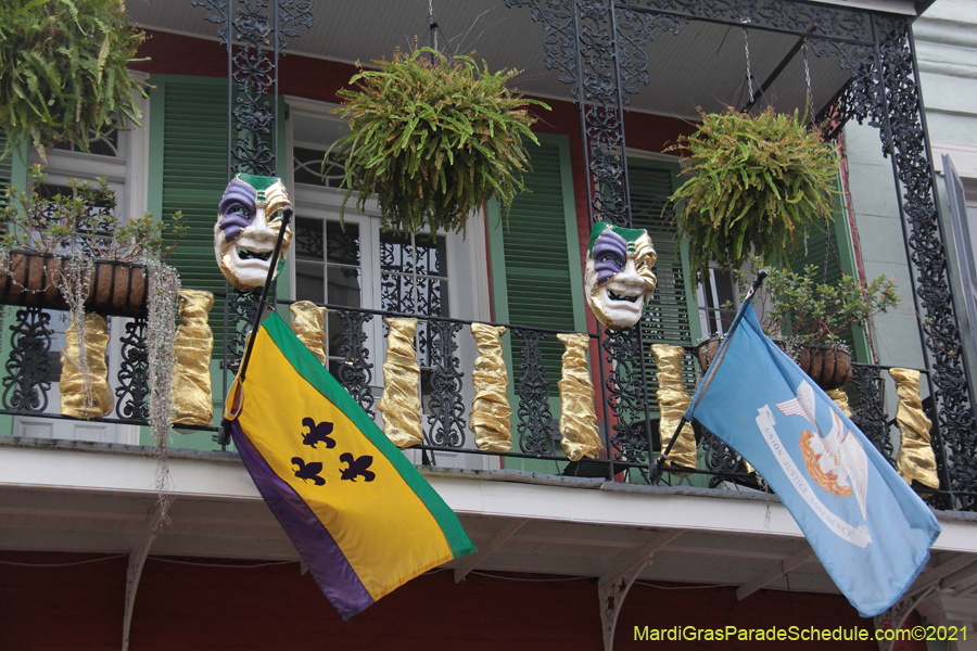 Krewe-of-House-Floats-03998-French-Quarter-2021