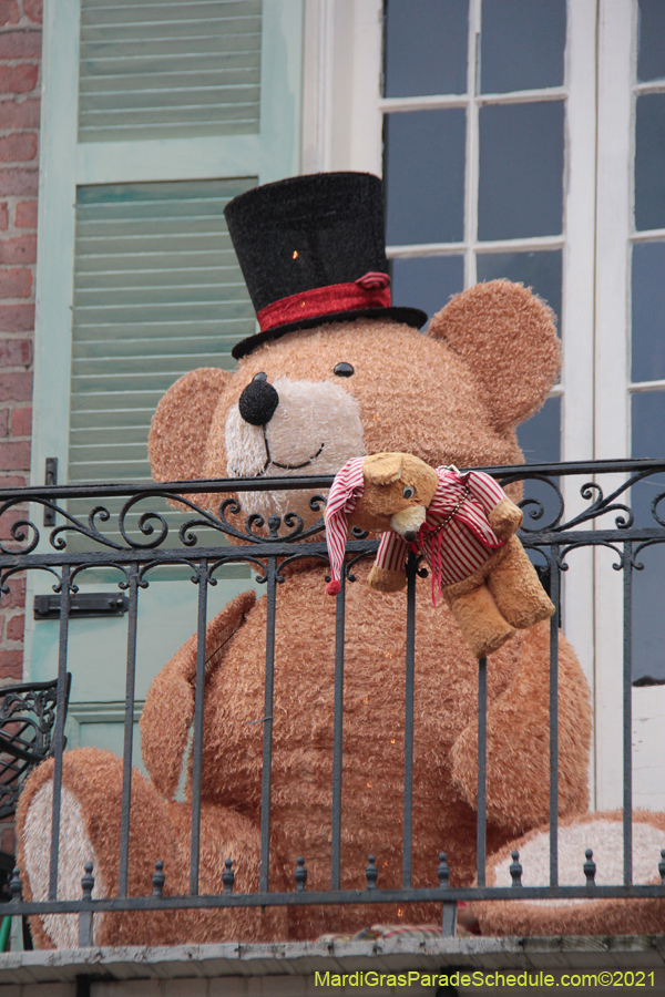 Krewe-of-House-Floats-04000-French-Quarter-2021