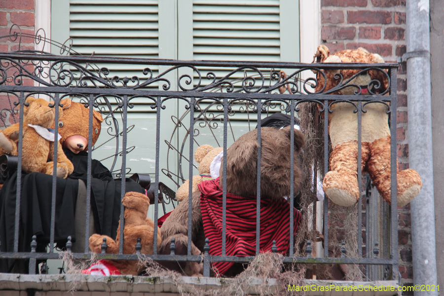 Krewe-of-House-Floats-04001-French-Quarter-2021