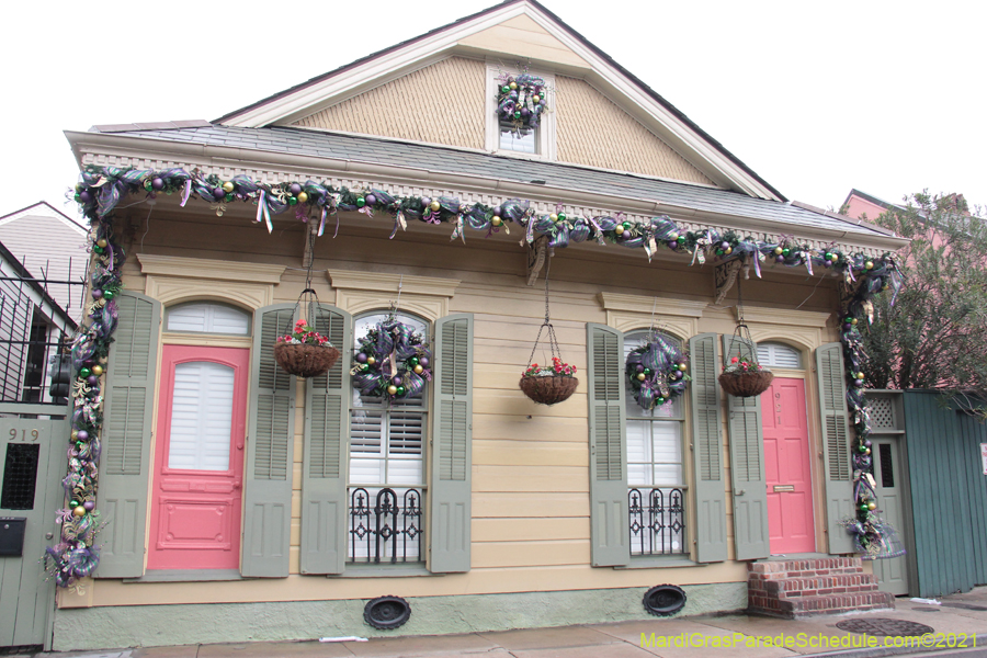 Krewe-of-House-Floats-04015-French-Quarter-2021