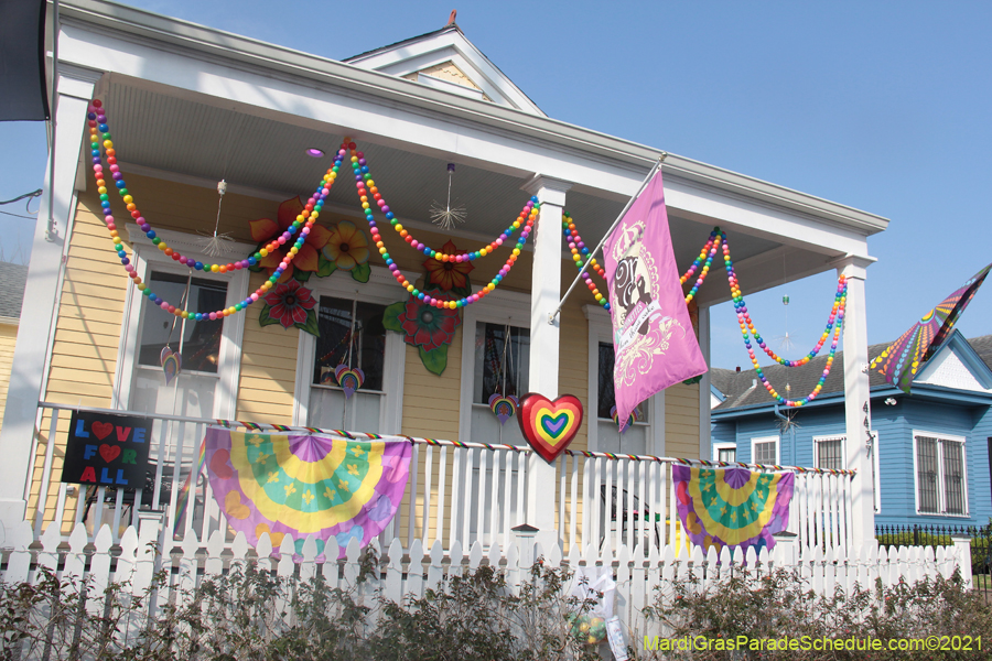 Krewe-of-House-Floats-01892-Freret-2021