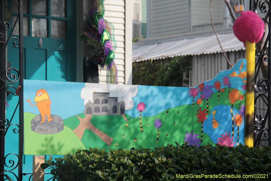 Krewe-of-House-Floats-01896-Freret-2021