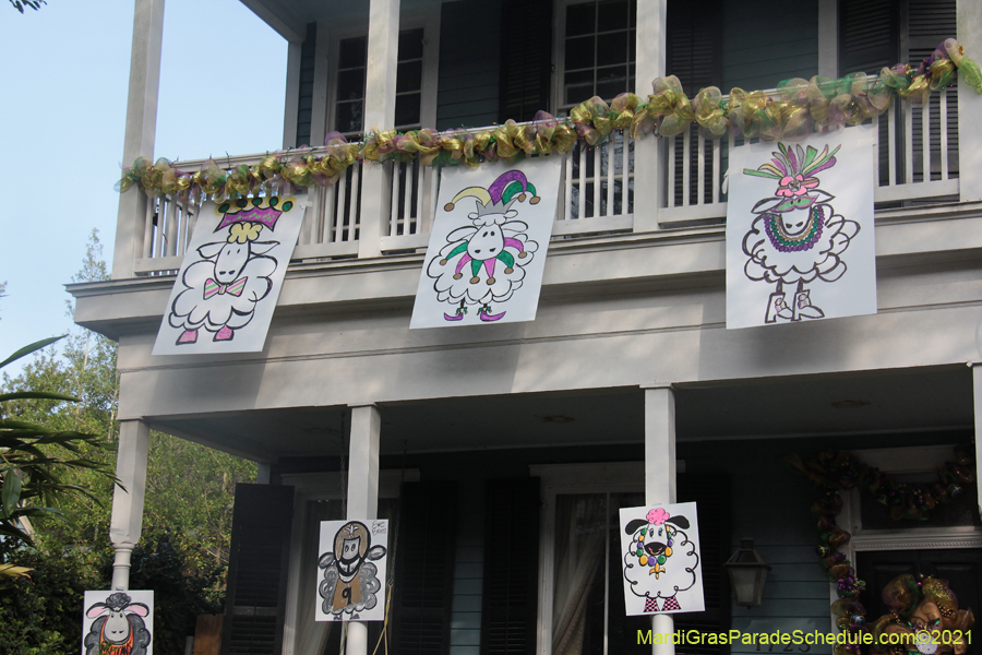 Krewe-of-House-Floats-01907-Freret-2021