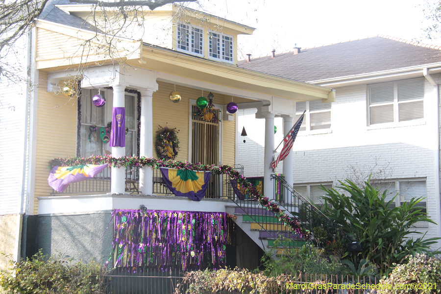 Krewe-of-House-Floats-01922-Freret-2021