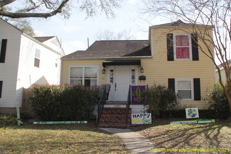 Krewe-of-House-Floats-03776-Lakeview-Lakeshore-WestEnd-2021