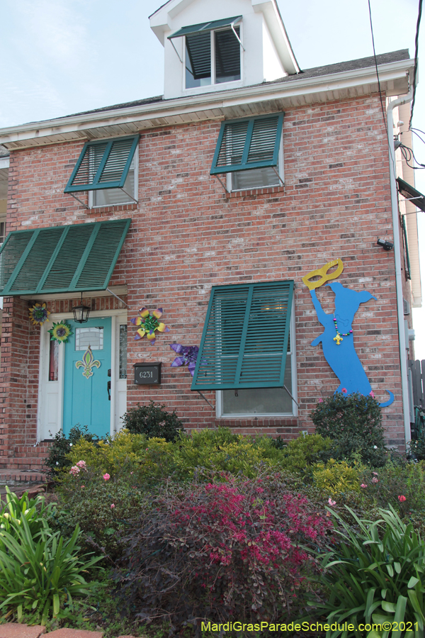 Krewe-of-House-Floats-03794-Lakeview-Lakeshore-WestEnd-2021