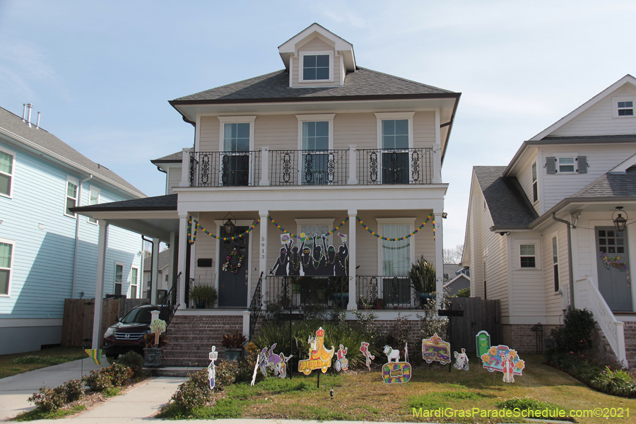 Krewe-of-House-Floats-03798-Lakeview-Lakeshore-WestEnd-2021