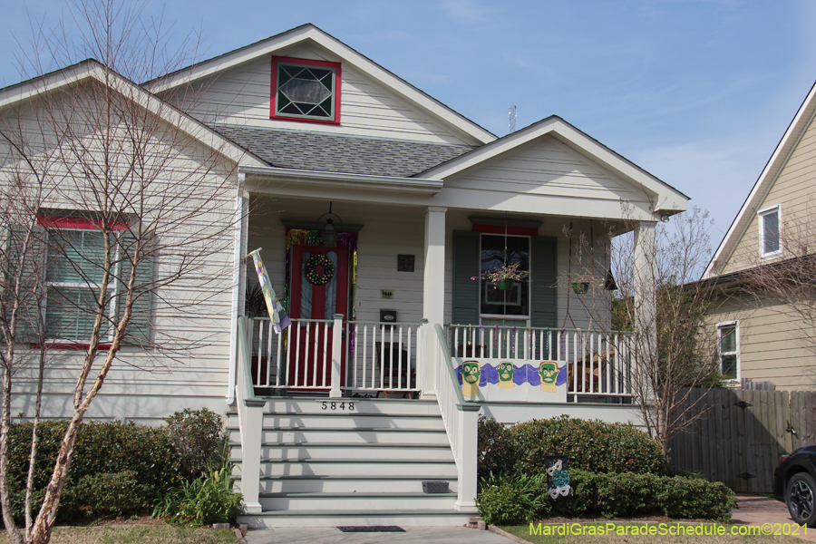 Krewe-of-House-Floats-03805-Lakeview-Lakeshore-WestEnd-2021