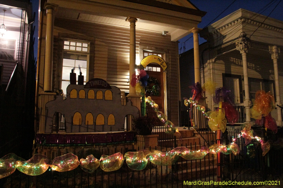 Krewe-of-House-Floats-01230-Lower-Garden-District-2021