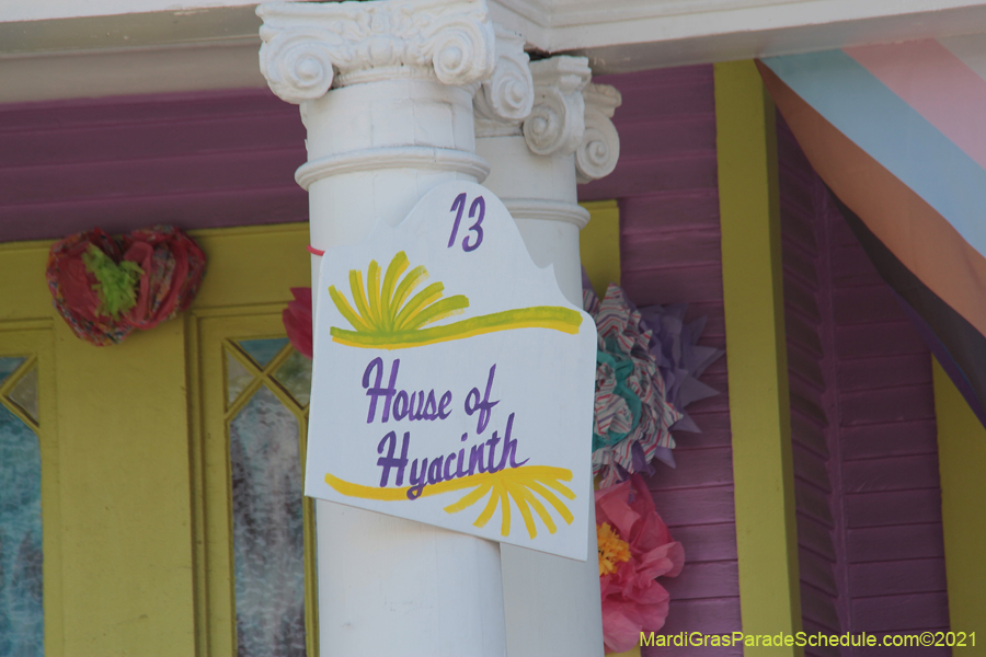 Krewe-of-House-Floats-00929-Mid-City-2021